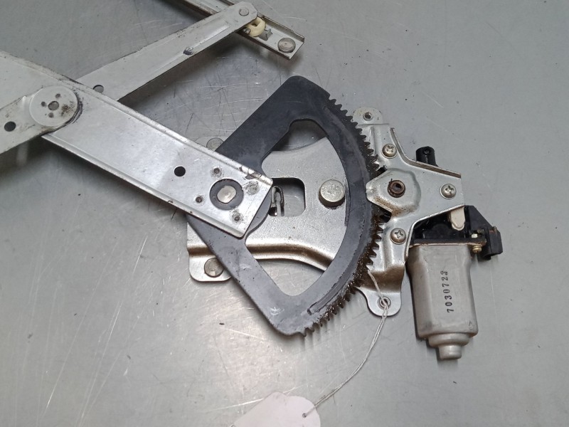 Recambio de elevalunas electrico delantero izquierdo para daewoo kalos (klas) 1.2 referencia OEM IAM 96541737  