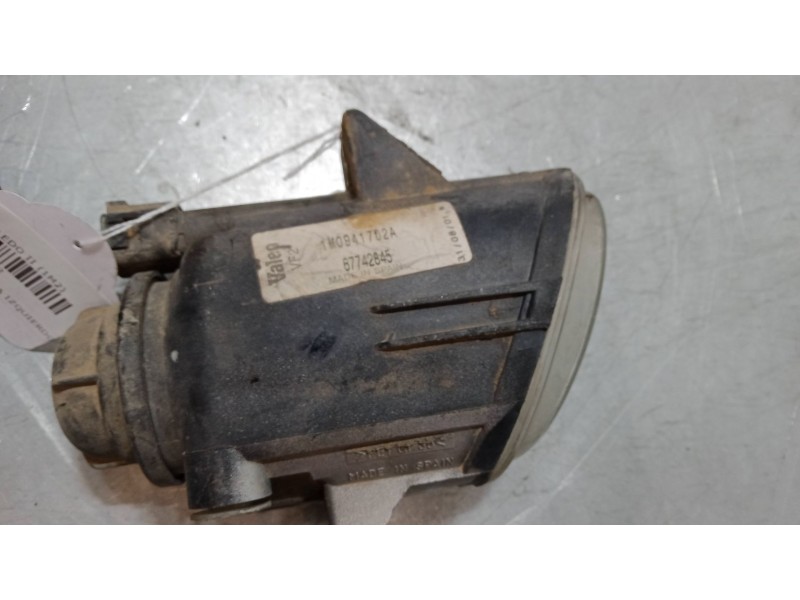 Recambio de faro antiniebla izquierdo para seat toledo ii (1m2) 1.9 tdi referencia OEM IAM 1M0941702A  