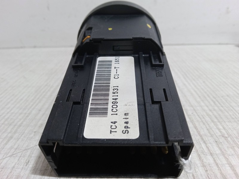 Recambio de conmutador de luces para volkswagen polo (6n2) 1.4 tdi referencia OEM IAM   