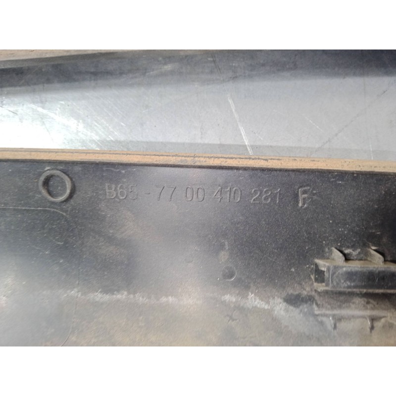 Recambio de moldura exterior derecha para renault clio ii (bb_, cb_) 1.4 (b/cb0c, b/cb0s) referencia OEM IAM   