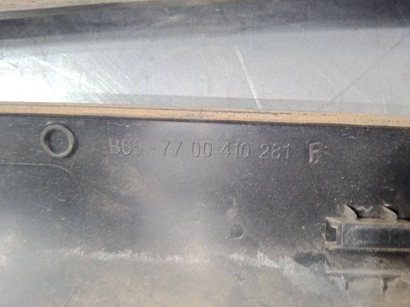 Recambio de moldura exterior derecha para renault clio ii (bb_, cb_) 1.4 (b/cb0c, b/cb0s) referencia OEM IAM   