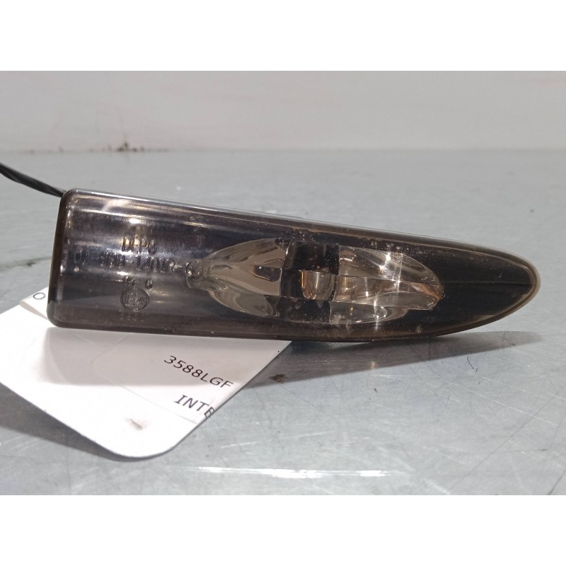 Recambio de intermitente lateral derecho para jaguar x-type i (x400) 3.0 v6 a las 4 ruedas referencia OEM IAM 088831401  