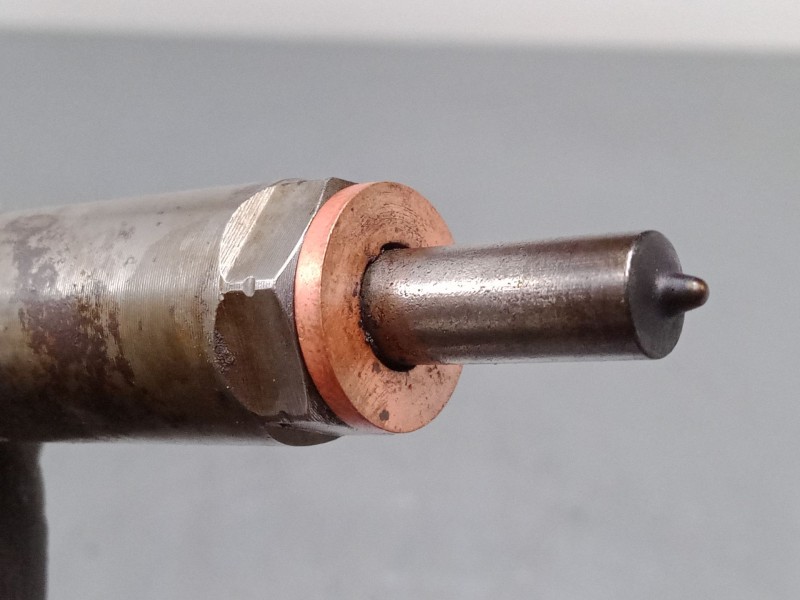 Recambio de inyector para jeep renegade suv (bu, b1, bv) 1.6 crd referencia OEM IAM 0445110524  