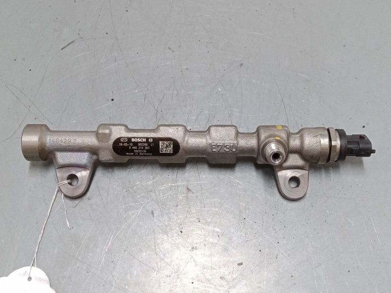 Recambio de rampa inyectora para jeep renegade suv (bu, b1, bv) 1.6 crd referencia OEM IAM 55272135  0445214363