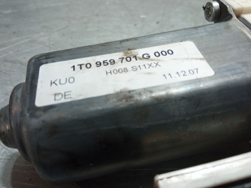 Recambio de elevalunas electrico delantero izquierdo para seat leon (1p1) 1.9 tdi referencia OEM IAM 1T0959701G  