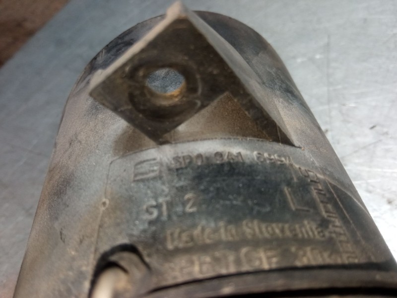 Recambio de faro antiniebla izquierdo para seat leon (1p1) 1.9 tdi referencia OEM IAM   