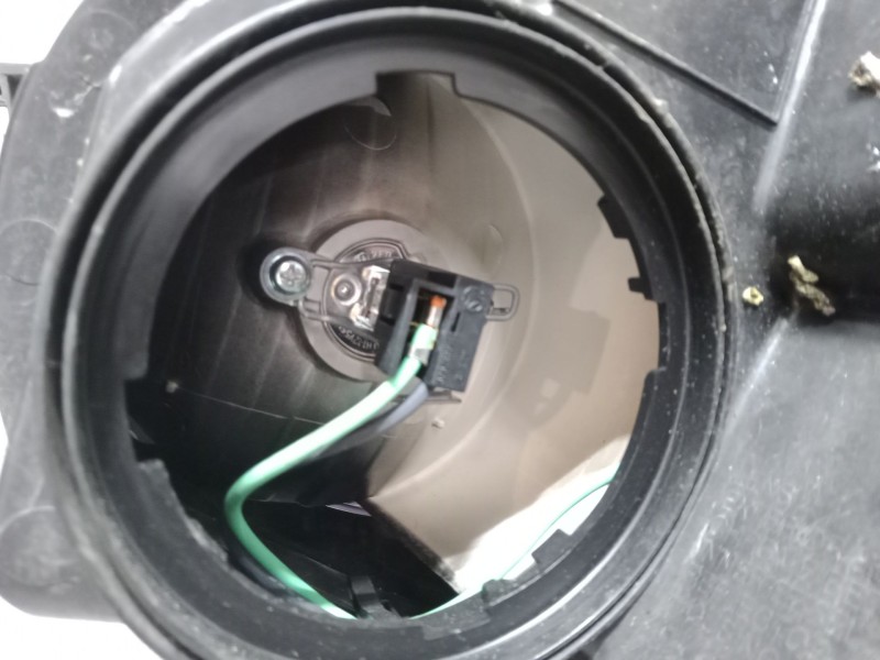 Recambio de faro derecho para chevrolet aveo hatchback (t300) 1.3 d referencia OEM IAM   