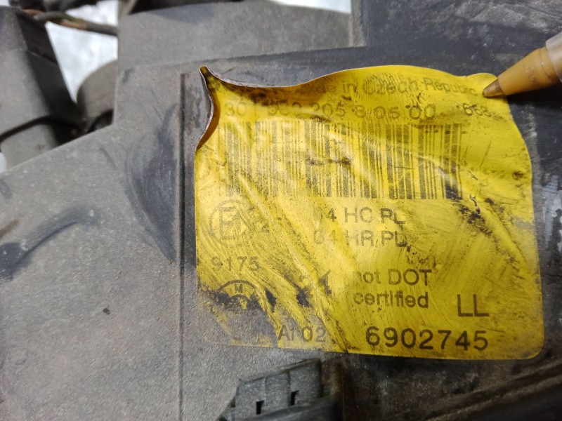 Recambio de faro derecho para bmw 3 (e46) 316 i referencia OEM IAM 6902745  