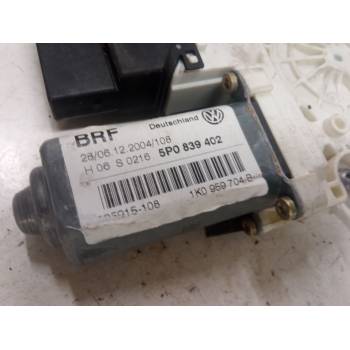 ELEVALUNAS ELECTRICO TRASERO DERECHO 5P0839402 