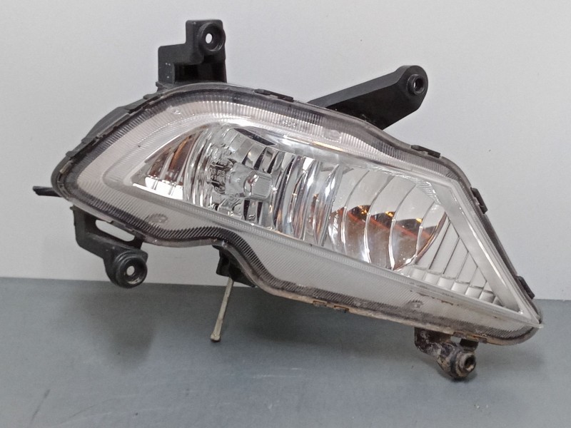 Recambio de faro antiniebla derecho para hyundai i20 ii (gb, ib) 1.2 referencia OEM IAM 92202C8000  
