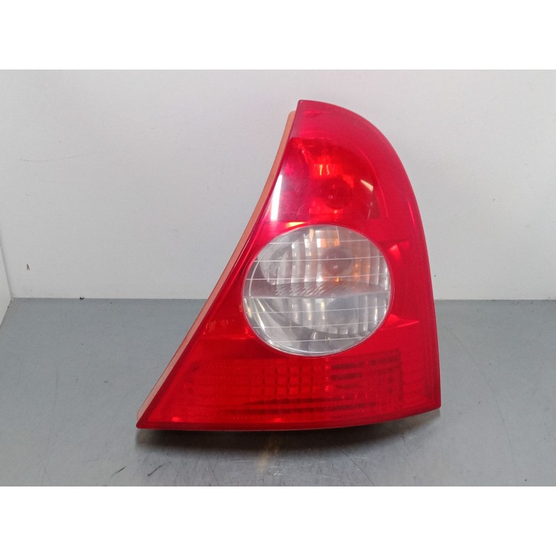 Recambio de piloto trasero derecho para renault clio ii (bb_, cb_) 1.2 (bb0a, bb0f, bb10, bb1k, bb28, bb2d, bb2h, cb0a,... refer