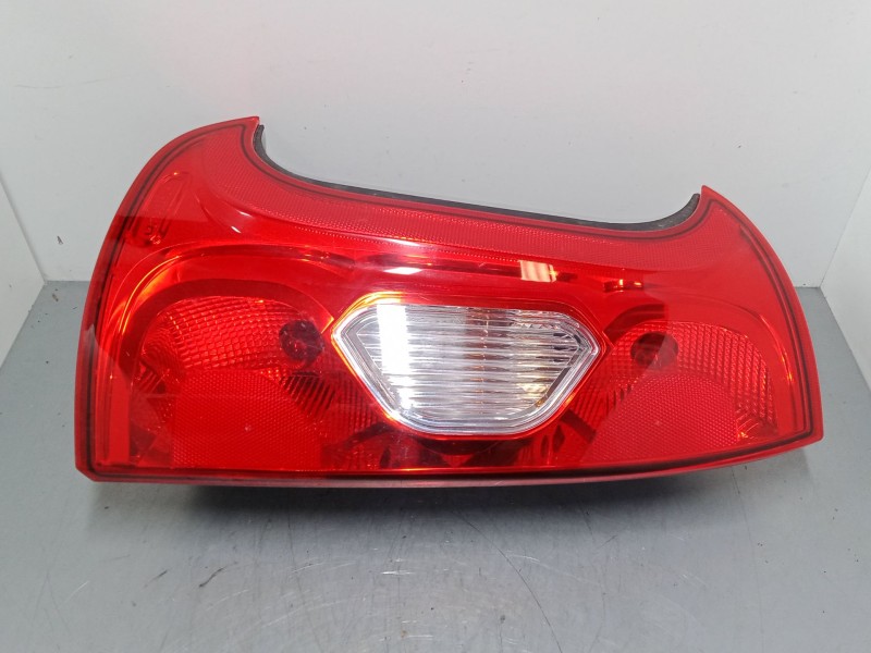 Recambio de piloto trasero izquierdo para fiat panda furgoneta/hatchback (169_) 1.2 referencia OEM IAM 51843643  