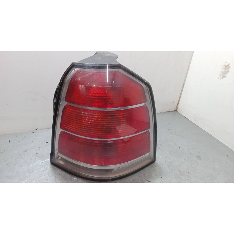 Recambio de piloto trasero derecho para opel zafira b furgoneta/monovolumen (a05) 1.9 cdti van (m75) referencia OEM IAM 24451843