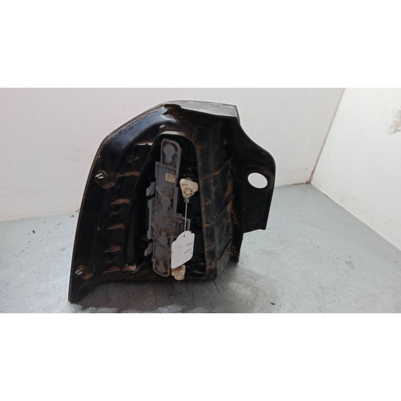 Recambio de piloto trasero derecho para opel zafira b furgoneta/monovolumen (a05) 1.9 cdti van (m75) referencia OEM IAM 24451843