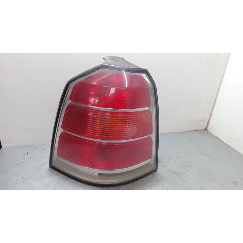 Recambio de piloto trasero izquierdo para opel zafira b furgoneta/monovolumen (a05) 1.9 cdti van (m75) referencia OEM IAM 244518