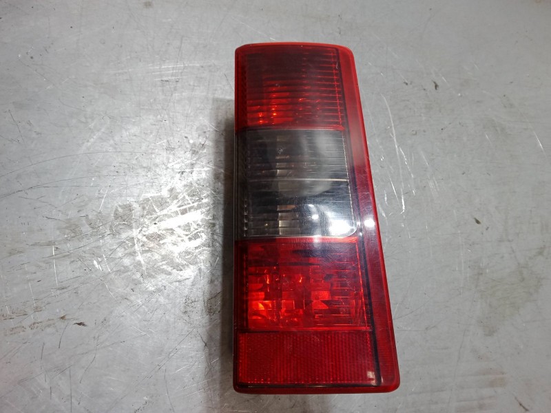 Recambio de piloto trasero derecho para opel combo tour 1.7 di 16v referencia OEM IAM   