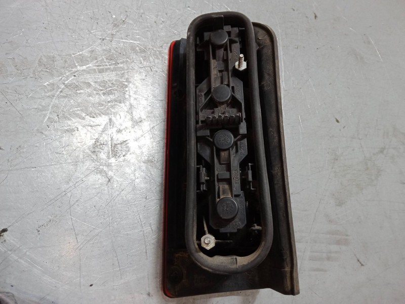 Recambio de piloto trasero derecho para opel combo tour 1.7 di 16v referencia OEM IAM   