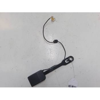 ANCLAJE CINTURON DELANTERO DERECHO 