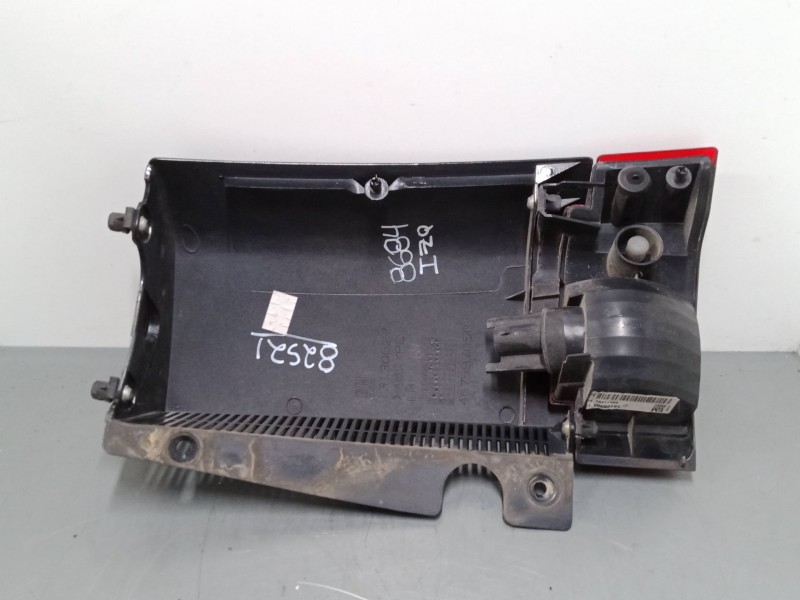 Recambio de piloto marcha atras para opel meriva a monospace (x03) 1.6 (e75) referencia OEM IAM 13196005  