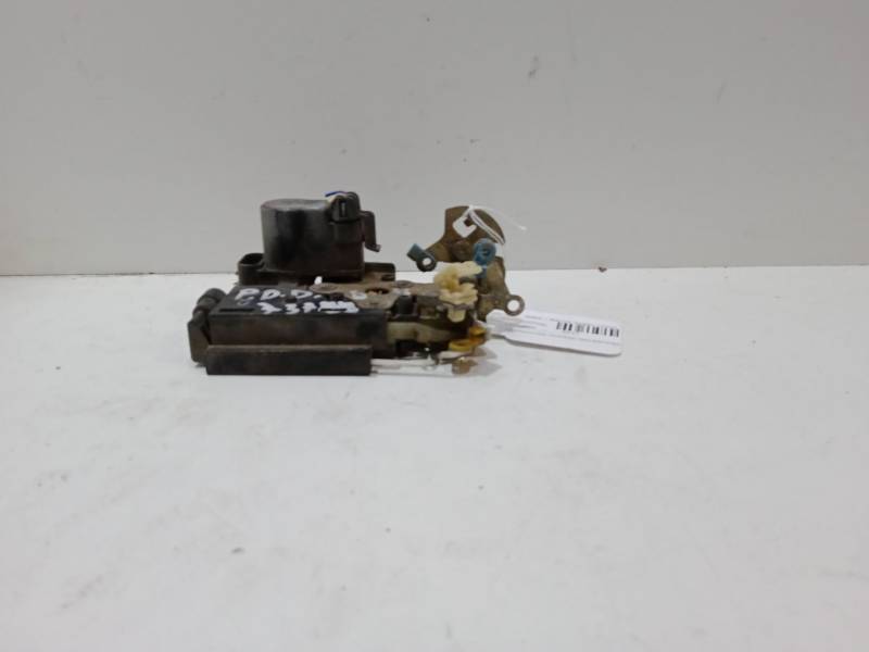 CERRADURA PUERTA DELANTERA DERECHA 