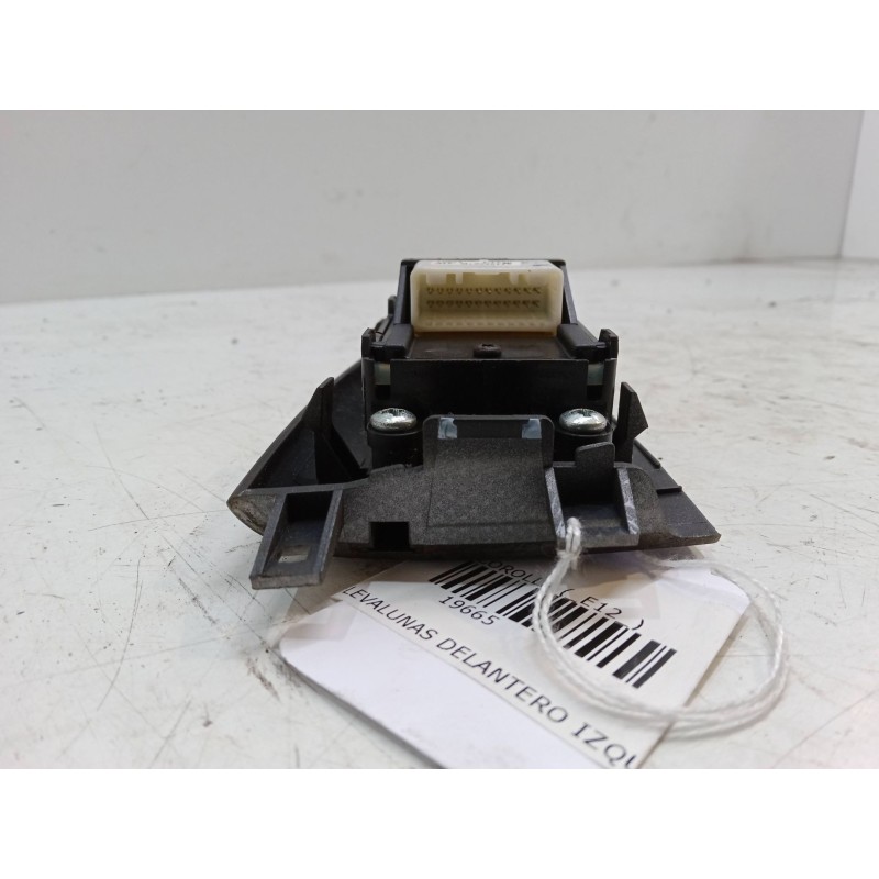 Recambio de mando elevalunas delantero izquierdo para toyota corolla (_e12_) 1.6 vvt-i (zze121_) referencia OEM IAM   