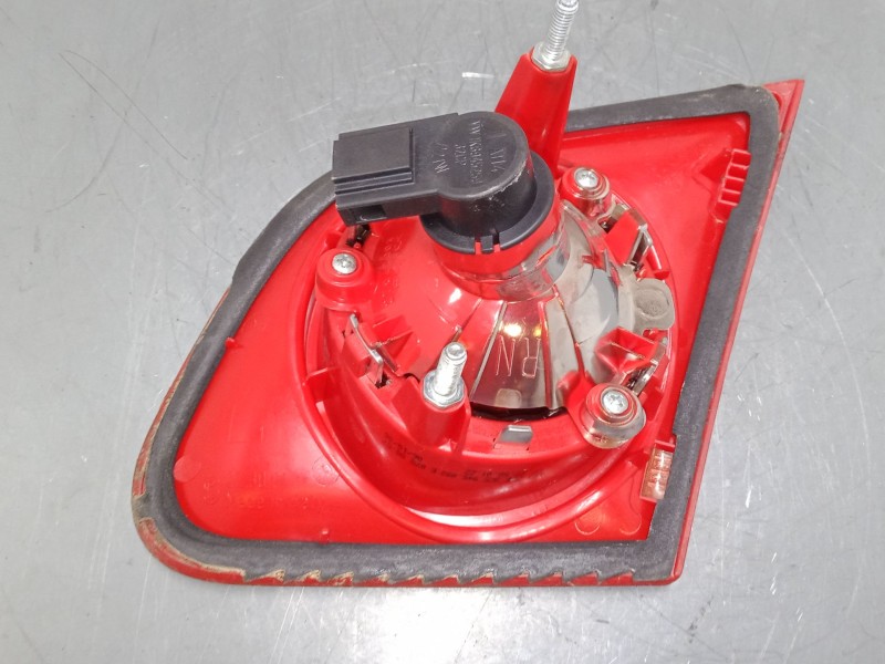 Recambio de piloto trasero porton izquierdo para volkswagen passat b6 (3c2) 2.0 tdi referencia OEM IAM 3C5945093E  