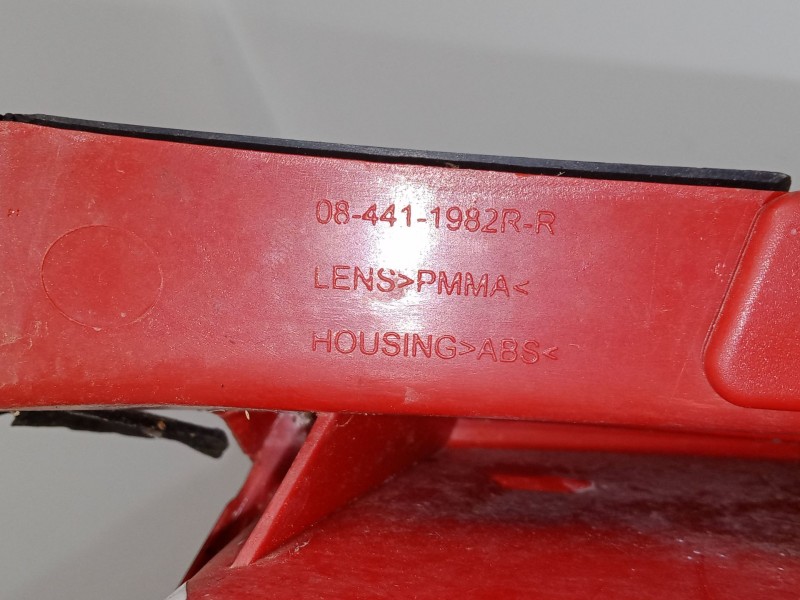 Recambio de piloto trasero derecho para volkswagen passat b6 (3c2) 2.0 tdi referencia OEM IAM 084411982RR  