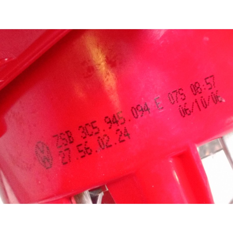 Recambio de piloto trasero porton derecho para volkswagen passat b6 (3c2) 2.0 tdi referencia OEM IAM 3C5945094E  