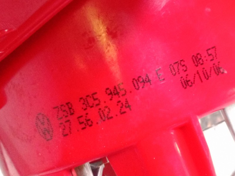 Recambio de piloto trasero porton derecho para volkswagen passat b6 (3c2) 2.0 tdi referencia OEM IAM 3C5945094E  