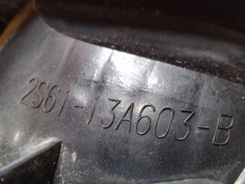 Recambio de piloto trasero izquierdo para ford fiesta v (jh_, jd_) 1.4 tdci referencia OEM IAM 2S6113A603B   Recambio de piloto trasero izquierdo para ford fiesta v (jh_, jd_) 1.4 tdci referencia OEM IAM 2S6113A603B