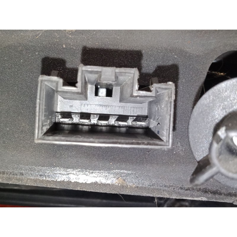 Recambio de piloto trasero derecho para ford fiesta v (jh_, jd_) 1.4 tdci referencia OEM IAM 2S6113N004   Recambio de piloto trasero derecho para ford fiesta v (jh_, jd_) 1.4 tdci referencia OEM IAM 2S6113N004