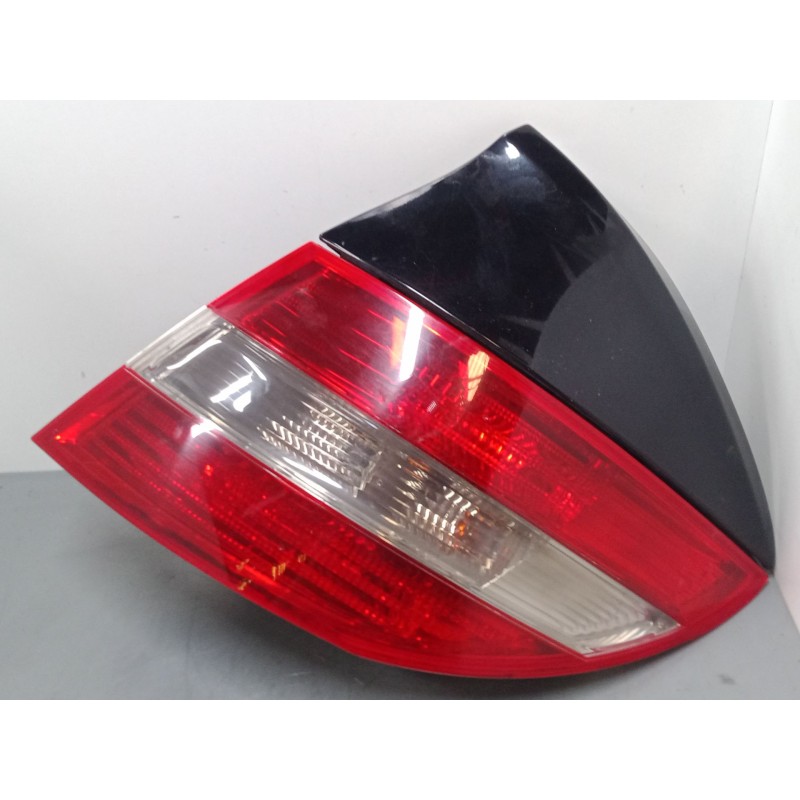 Recambio de piloto trasero derecho para mercedes-benz clase c coupé (cl203) c 220 cdi (203.706) referencia OEM IAM A2038204864  