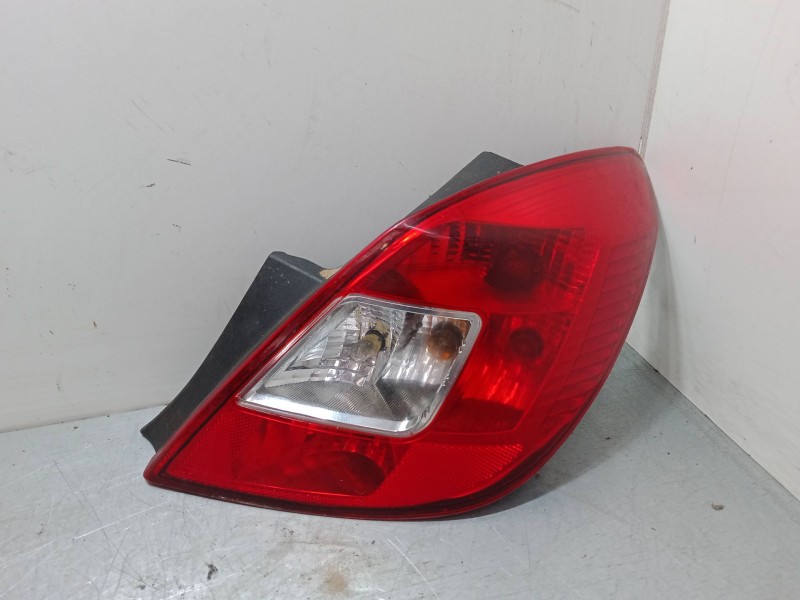 Recambio de piloto trasero derecho para opel corsa d (s07) 1.2 (l08, l68) referencia OEM IAM 8903787  