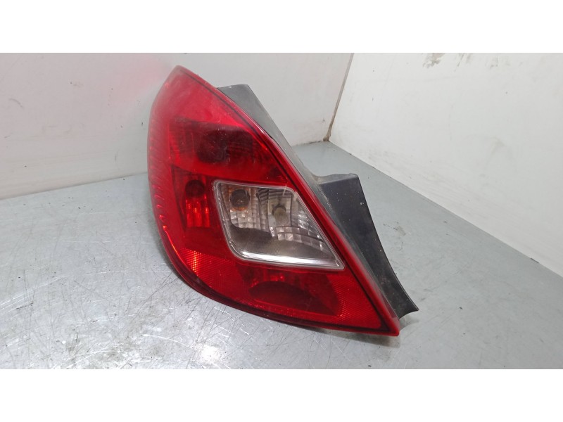 Recambio de piloto trasero izquierdo para opel corsa d (s07) 1.2 (l08, l68) referencia OEM IAM 13269050  89318811