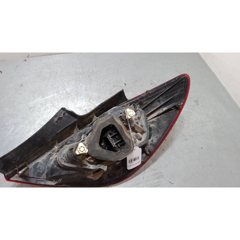 Recambio de piloto trasero izquierdo para opel corsa d (s07) 1.2 (l08, l68) referencia OEM IAM 13269050  89318811