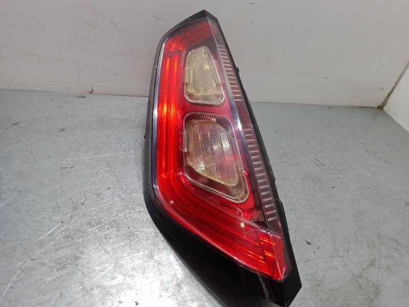 Recambio de piloto trasero izquierdo para fiat grande punto (199_) 1.2 referencia OEM IAM 518497380  02040099900010