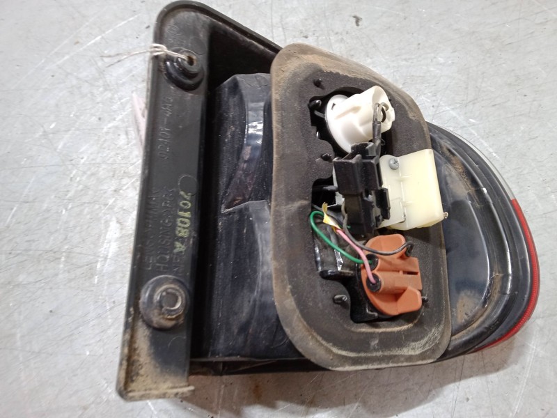 Recambio de piloto trasero izquierdo para hyundai h-1 / starex autobús (a1) 2.5 crdi referencia OEM IAM 924014A6  