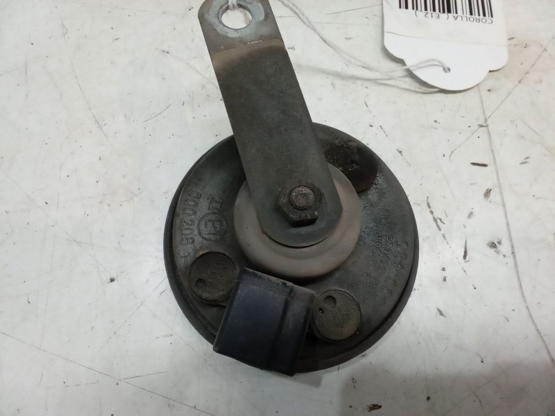 Recambio de claxon para toyota corolla (_e12_) 1.6 vvt-i (zze121_) referencia OEM IAM   