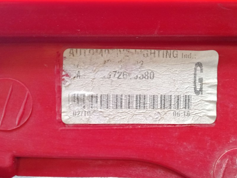 Recambio de piloto trasero izquierdo para peugeot 5008 (0u_, 0e_) 1.6 bluehdi 120 referencia OEM IAM 9672666580  