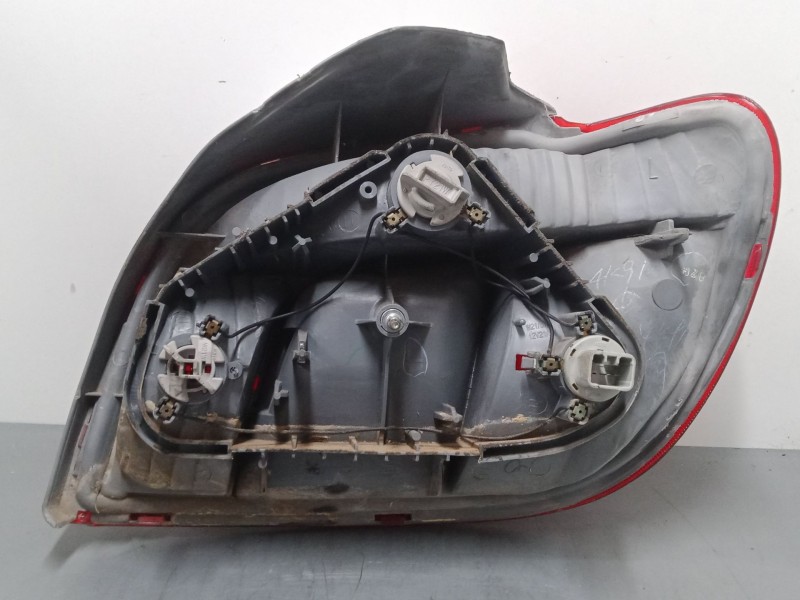 Recambio de piloto trasero izquierdo para toyota yaris (_p1_) 1.3 (ncp10_, scp12_) referencia OEM IAM   