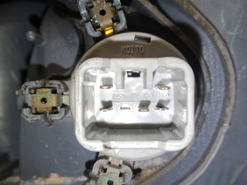 Recambio de piloto trasero izquierdo para toyota yaris (_p1_) 1.3 (ncp10_, scp12_) referencia OEM IAM   