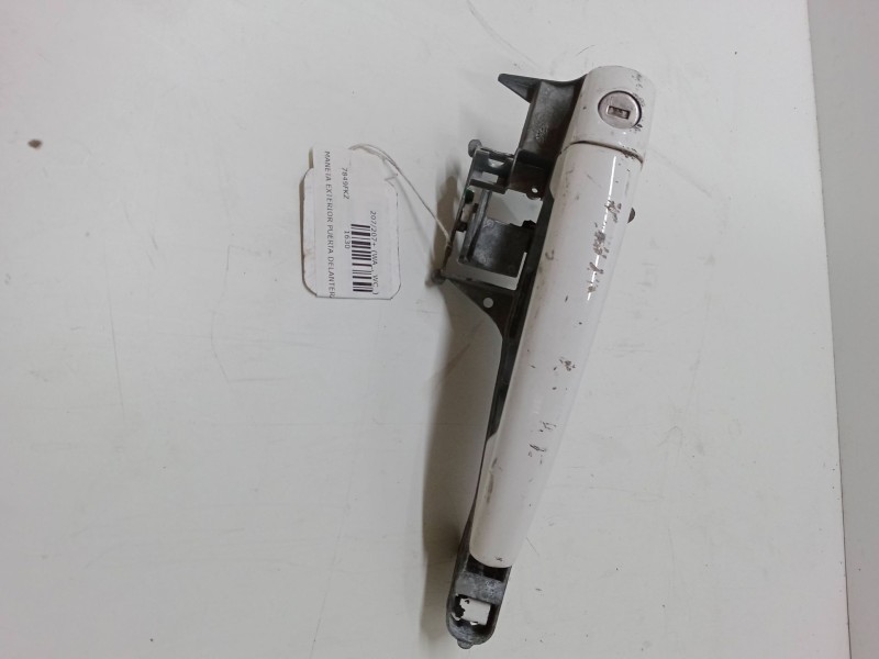 Recambio de maneta exterior puerta delantera izquierda para peugeot 207/207+ (wa_, wc_) 1.6 hdi referencia OEM IAM   