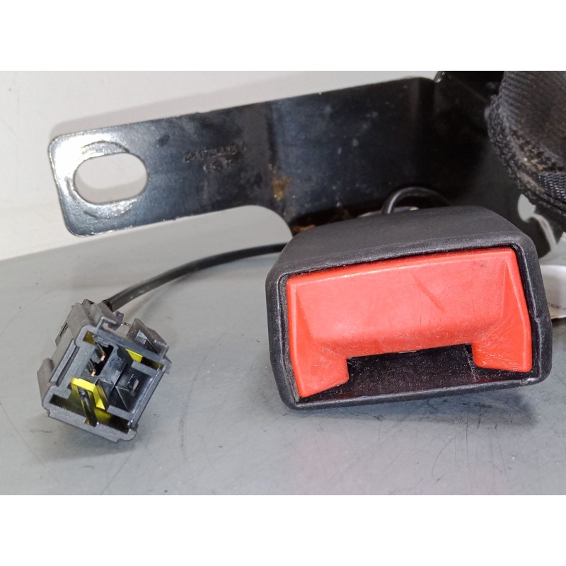 Recambio de anclaje cinturon trasero izquierdo para jeep renegade suv (bu, b1, bv) 1.6 crd referencia OEM IAM   