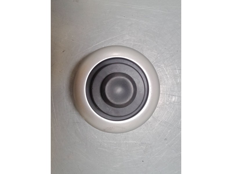 Recambio de aireador central izquierdo para peugeot 1007 (km_) 1.4 hdi referencia OEM IAM   