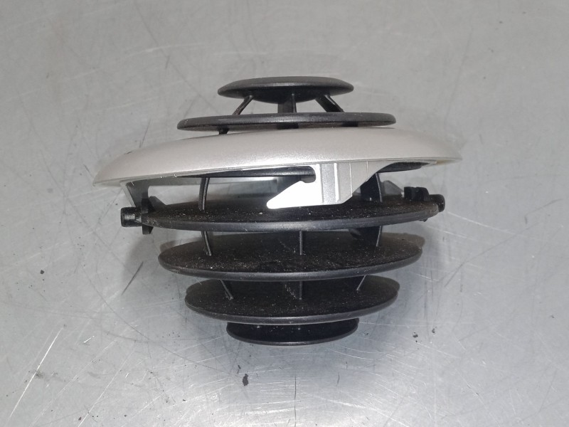 Recambio de aireador derecho para peugeot 1007 (km_) 1.4 hdi referencia OEM IAM   