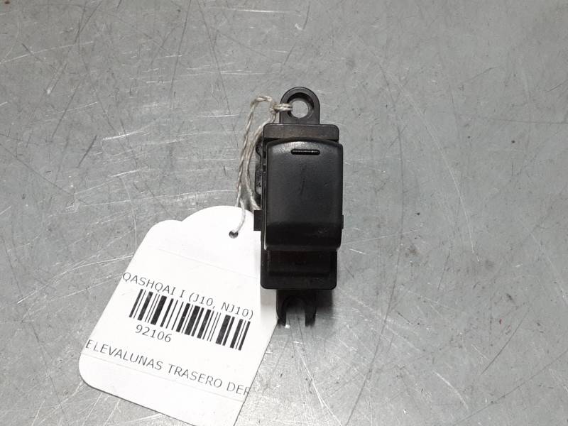 MANDO ELEVALUNAS TRASERO DERECHO 25411BR00A 