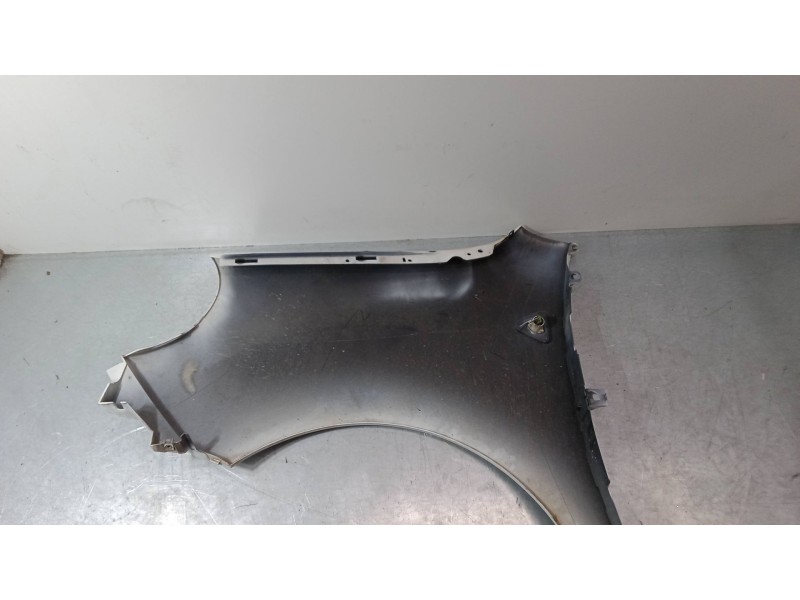 Recambio de aleta delantera derecha para renault kangoo be bop (kw0/1_) 1.5 dci 75 referencia OEM IAM   