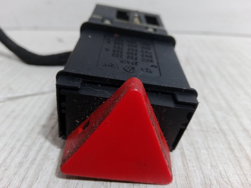 Recambio de warning para volkswagen polo (6n2) 1.4 tdi referencia OEM IAM   