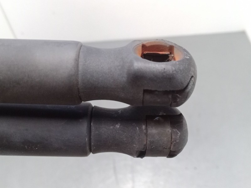 Recambio de amortiguadores malet/porton para ford mondeo iv (ba7) 2.0 tdci referencia OEM IAM 715N  