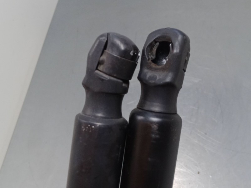 Recambio de amortiguadores malet/porton para honda cr-v iii (re_) 2.2 i-ctdi 4wd (re6) referencia OEM IAM   